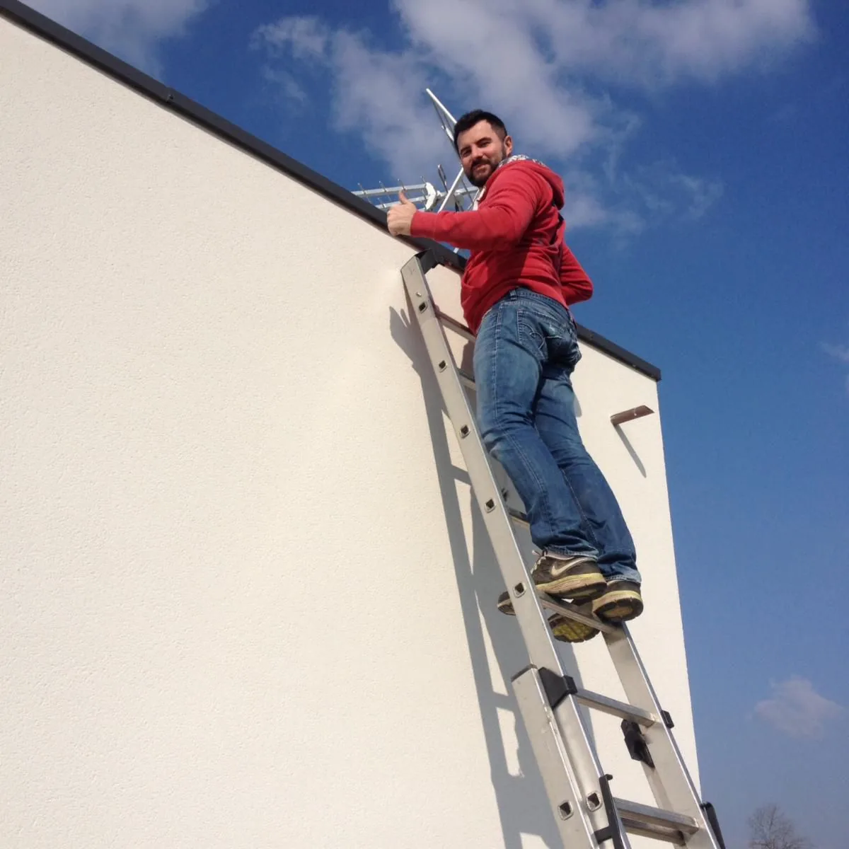 Installation de parabole Starlink sur toiture